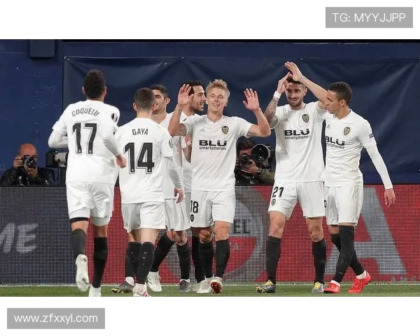 西甲联赛西班牙对巴萨：西班牙国家队与巴萨的对决分析